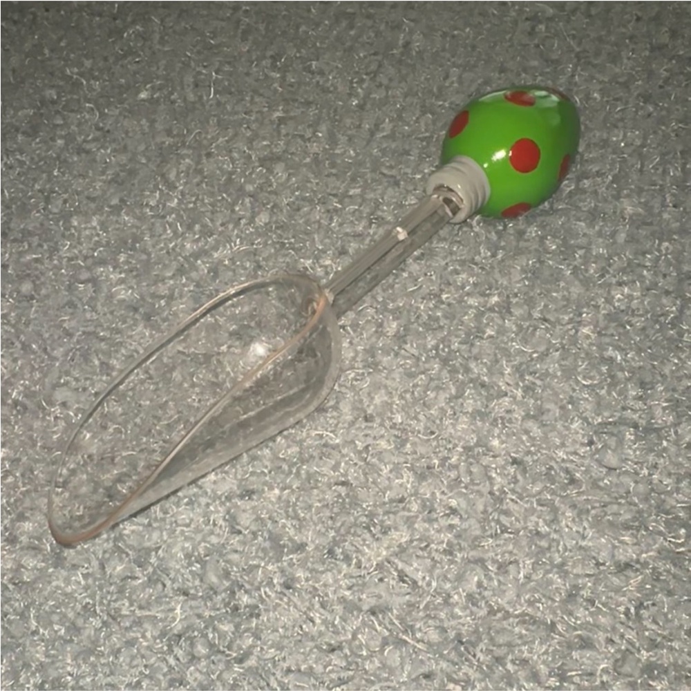 ɴᴡᴛ Holiday Light Bulb Ice Scoop🧊